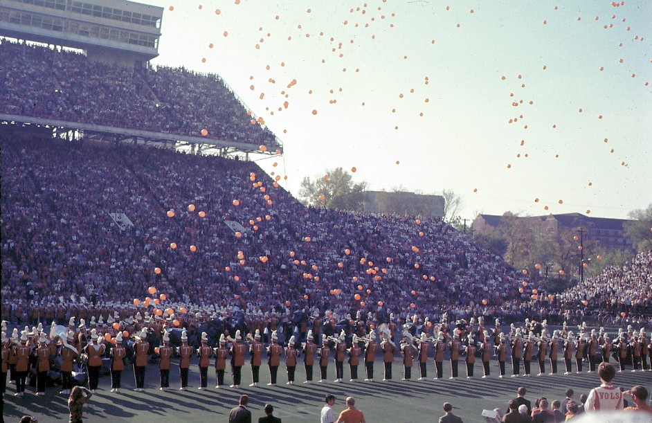 ballons released during 1968 UT-UCLA game
