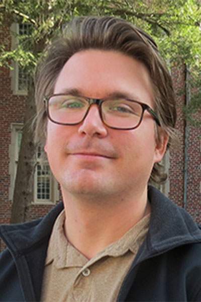 Headshot of Robbie Johnston